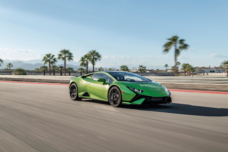 Editorial 2023 lamborghini huracan tecnica 02 sha