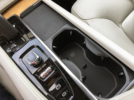 Volvo XC90 Recharge Inscription Expression 2021 : essai routier Image