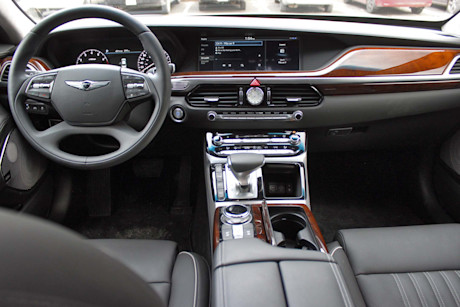 Editorial 2017 genesis g90 33t 17 dh