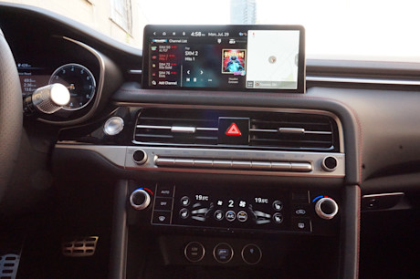 Editorial 2025 genesis g70 jl 23