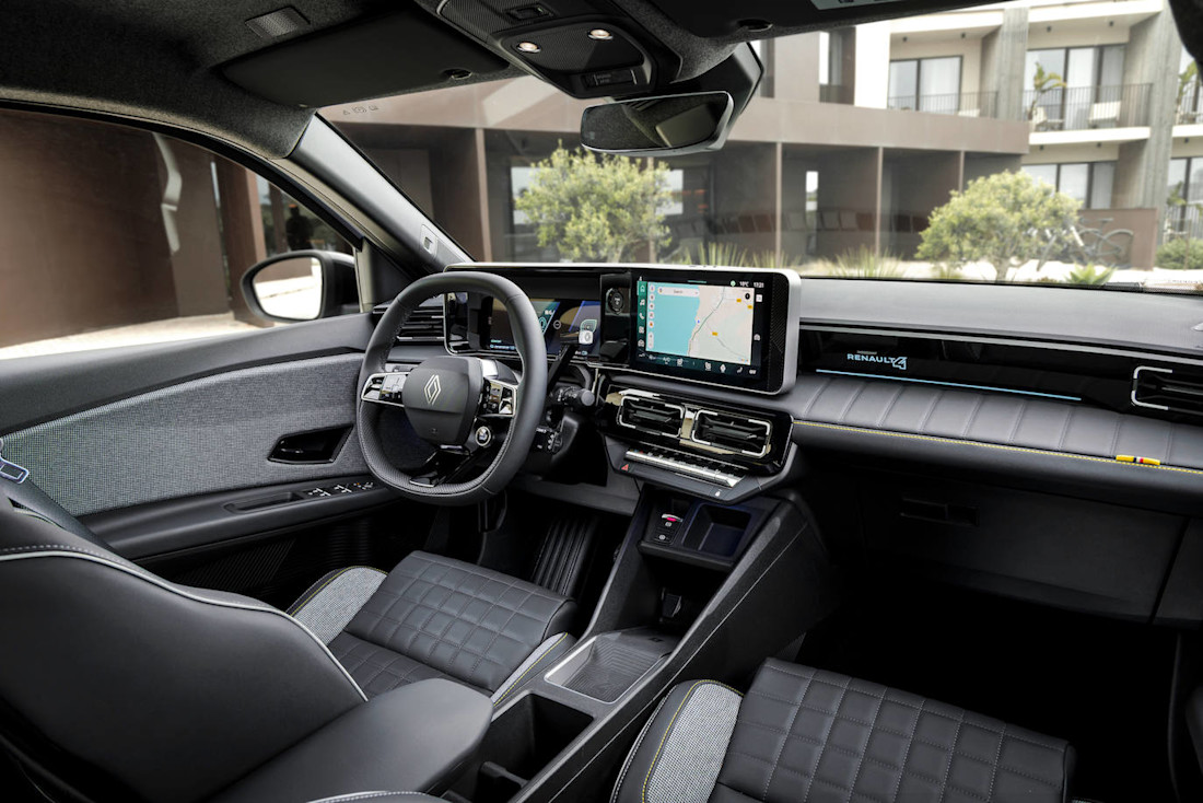 Renault-4-e-tech-2025-interior (3).jpg