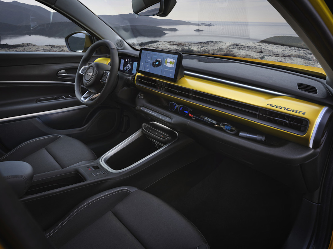 Jeep avenger interieur