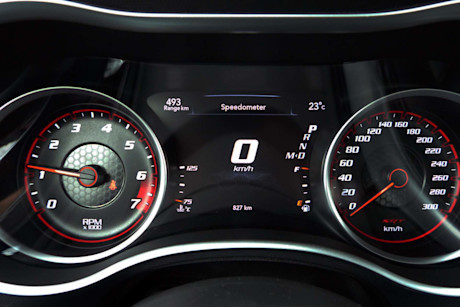 Editorial 2016 dodge charger srt 392 hemi jb 21