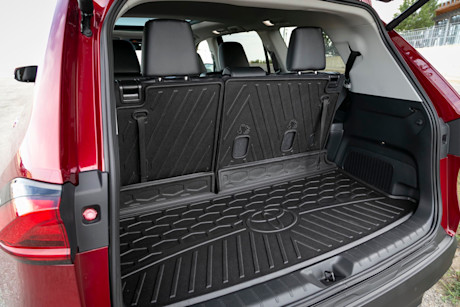 Editorial 2024 toyota grand highlander limited awd td 231019 16 jw