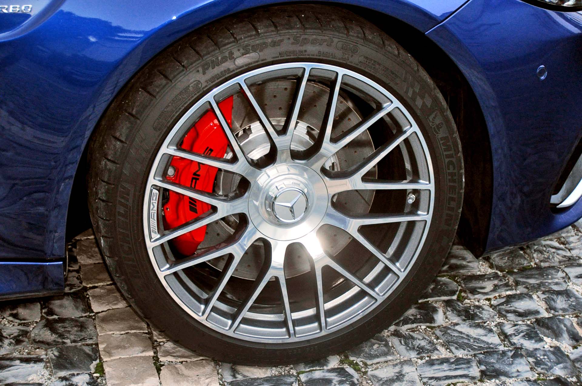 You can have a choice of calliper colours, too. Red, gold or white. There is also a ceramic brake option.