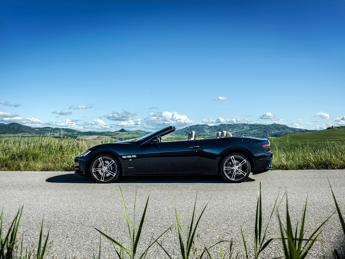 12793-MaseratiGranCabrioSportMY187