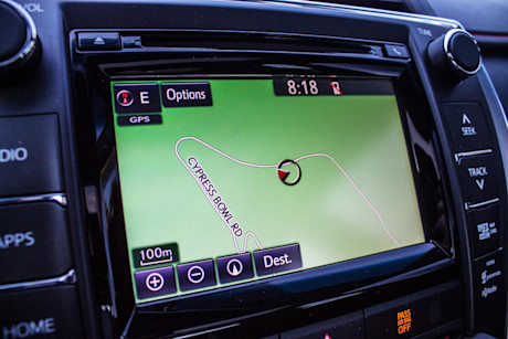 Editorial 2015 toyota camry xse v6 bm 16