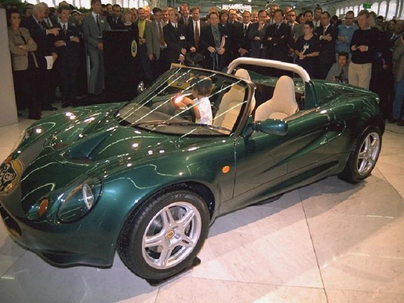 Presentazione prima Lotus Elise