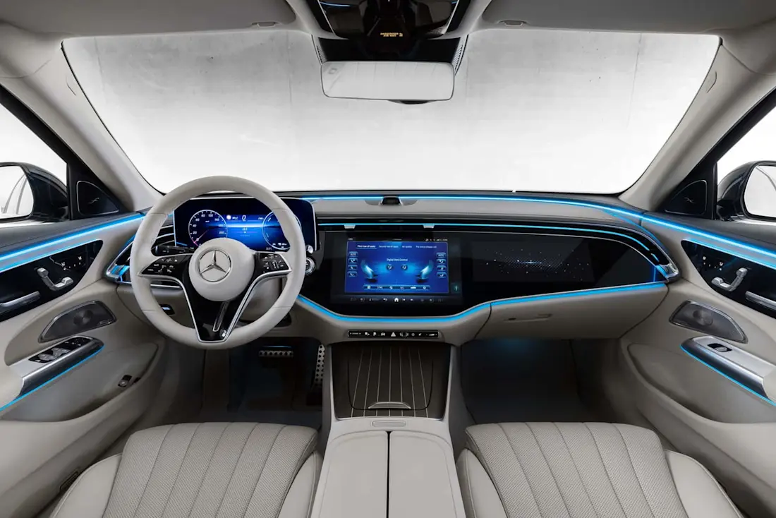 Mercedes-E-Klasse-2024-Cockpit Mercedes-E-Klasse-2024-Cockpit