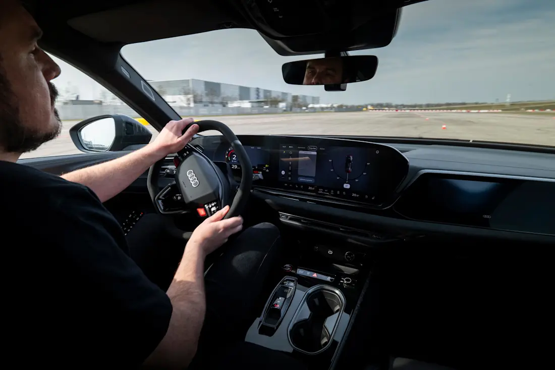 audi-rs-5-sportback-tv-fahren