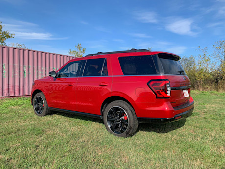 Editorial 2022 ford expedition limited stealth edition 06 mg