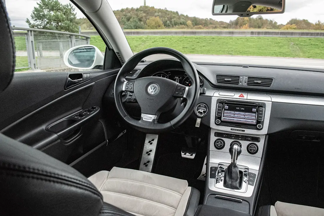 VW-Passat-R36-Interieur VW-Passat-R36-Interieur