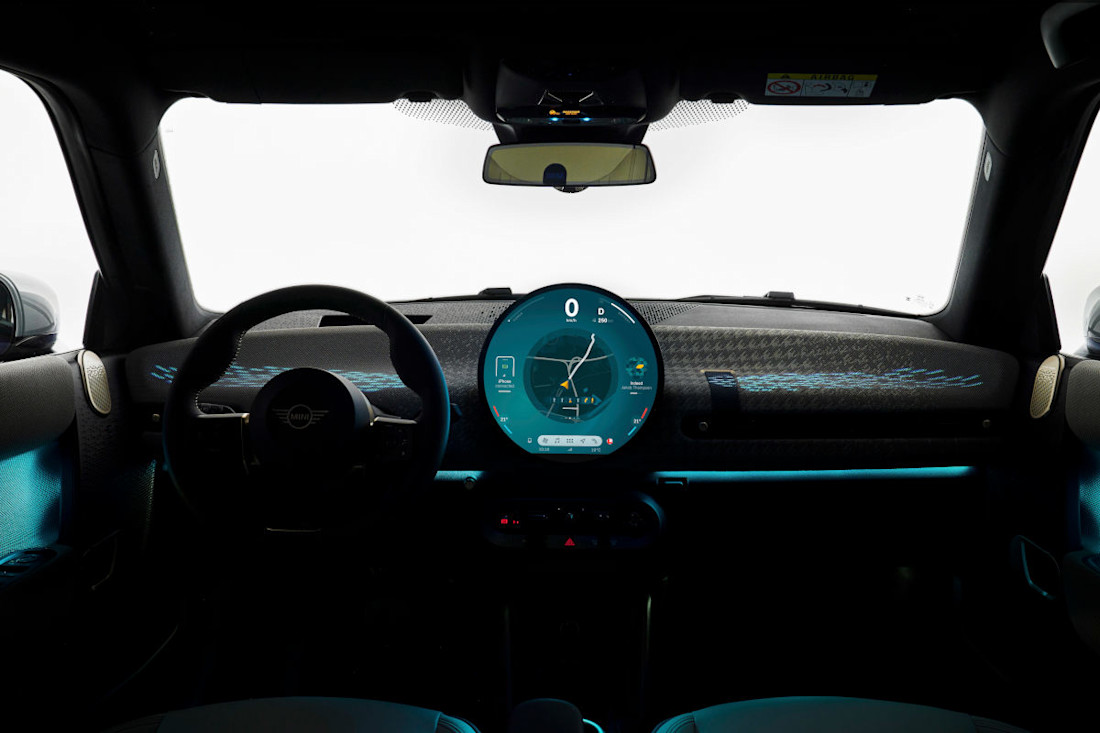 interior-mini-cooper-electrico-2024 (11).jpg