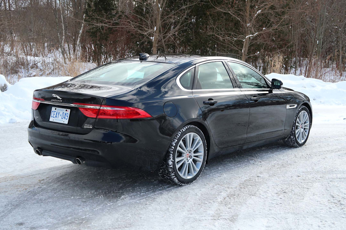 Editorial 2018 jaguar xf 25t awd prestige 07 jm