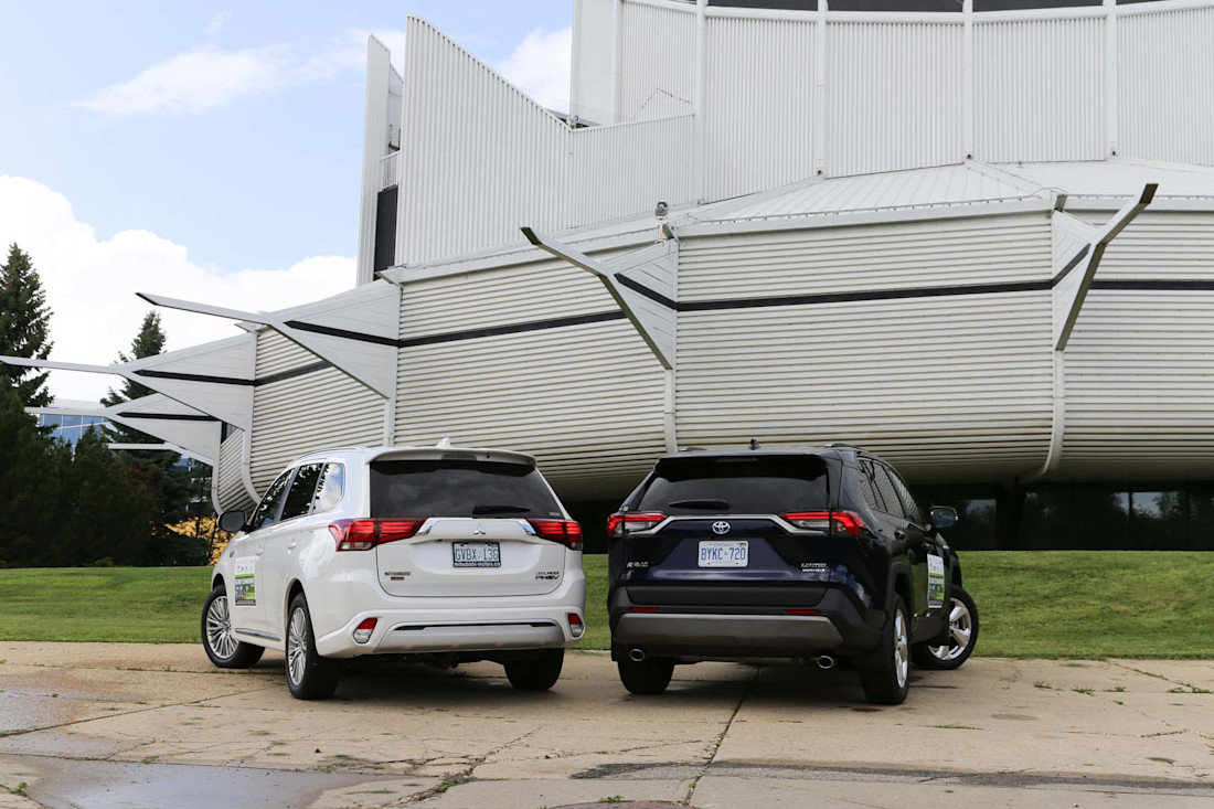 Editorial 2019 mitsubishi outlander phev vs 2019 toyota rav4 hybrid 03 ts