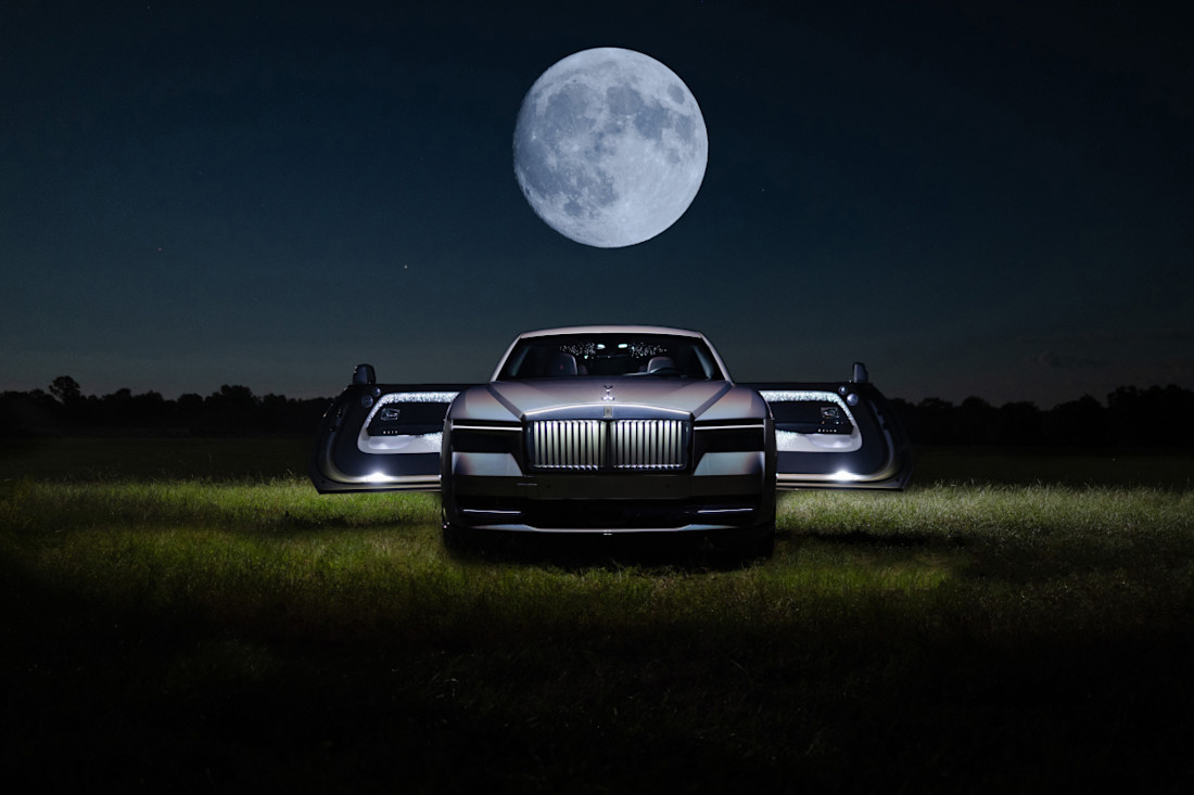 rolls-royce-spectre-lunaflair-2024 (2).jpg