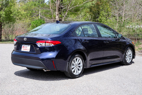 Editorial 2023 toyota corolla le upgrade td 230623 06 jm