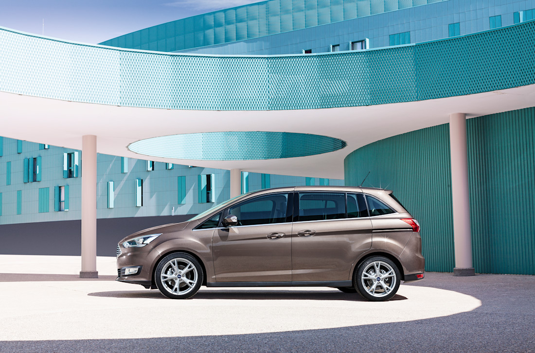 2014_fotos_c-max_pre_paris_fordc-max_exterior06