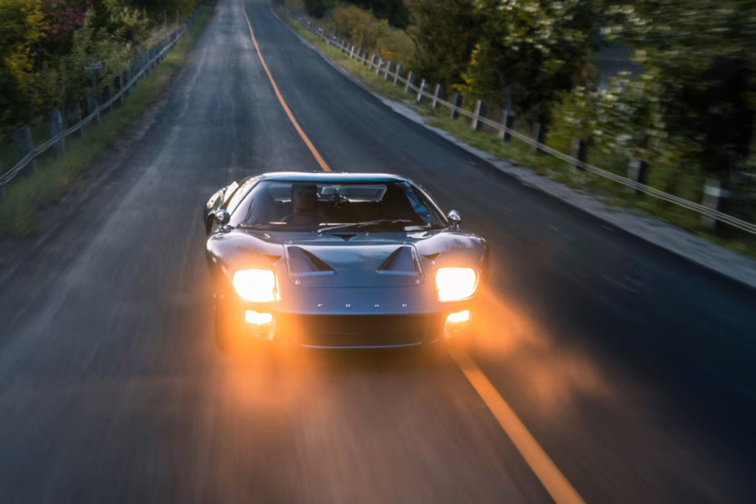 Ford-GT40-MkI-11966-autoscout24 (13).jpg