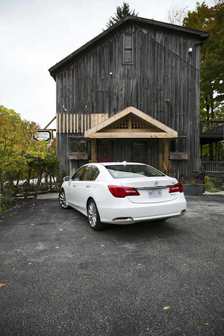 Editorial 2015 acura rlx sport hybrid sh awd jw 06 4205