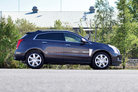 Editorial 2015 cadillac srx platinum awd jp 03