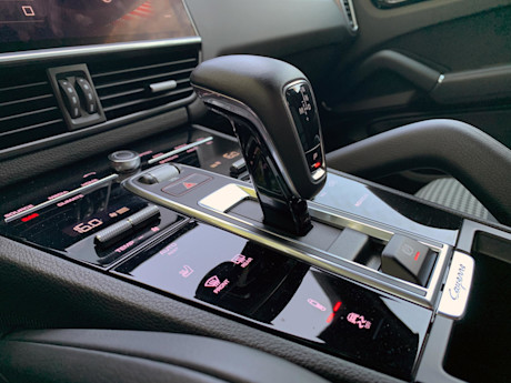Editorial 2022 porsche cayenne e hybrid coupe 23 mg