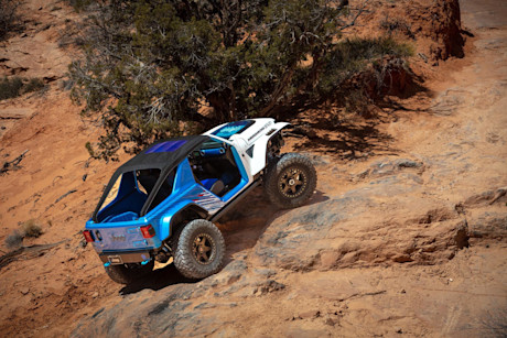 Editorial jeep wrangler magneto 3 0 concept 2023 230803 02 jeep