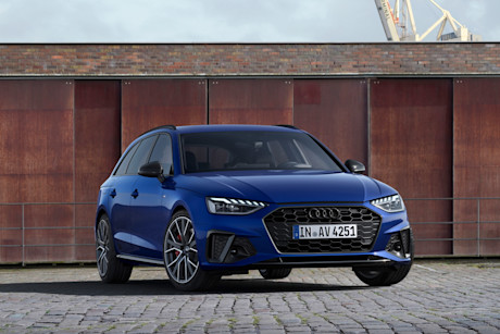 audi a4 avant s line competition plus 2