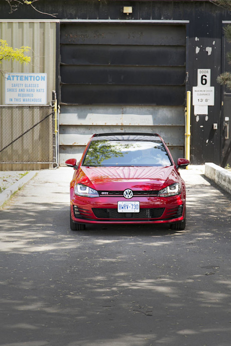 Editorial 2015 volkswagen gti 5 door performance package jw 01