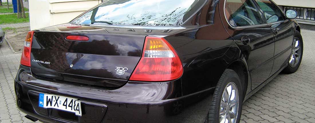 chrysler-300m-l-03