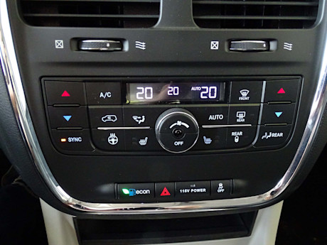 Editorial 2018 dodge grand caravan crew plus 17 jb