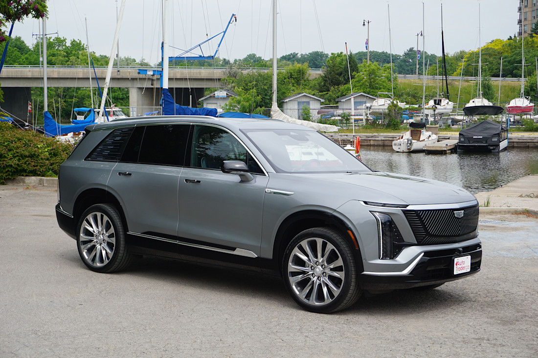 Editorial 2026 cadillac vistiq td di 250618 34