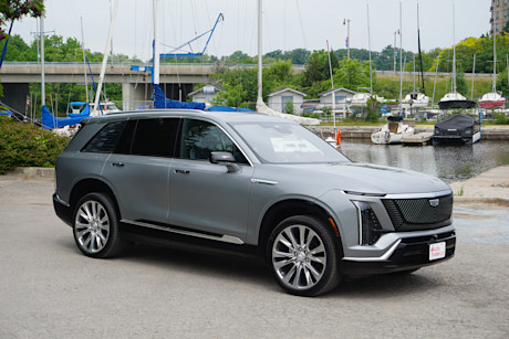 Editorial 2026 cadillac vistiq td di 250618 34