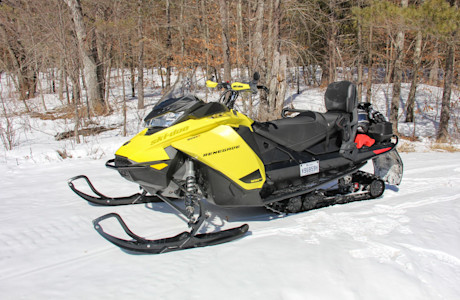 Editorial snowmobiling 101 15 dw
