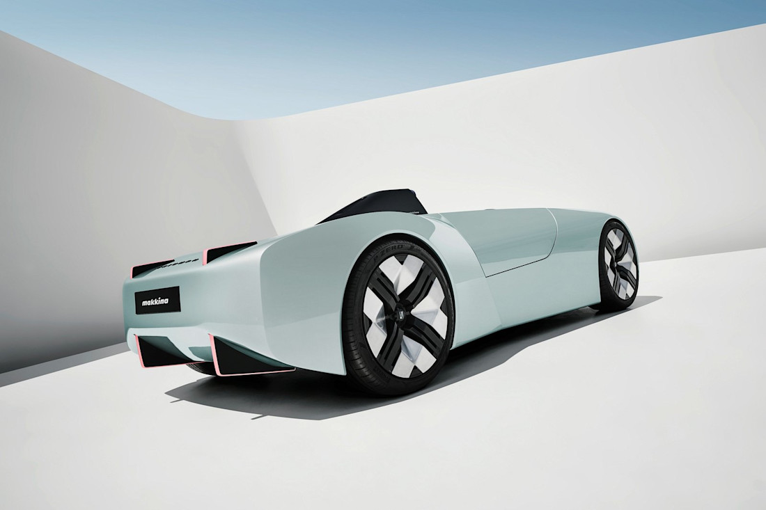 Makkina-Triumph-TR25-prototipo-2023 (23).jpg