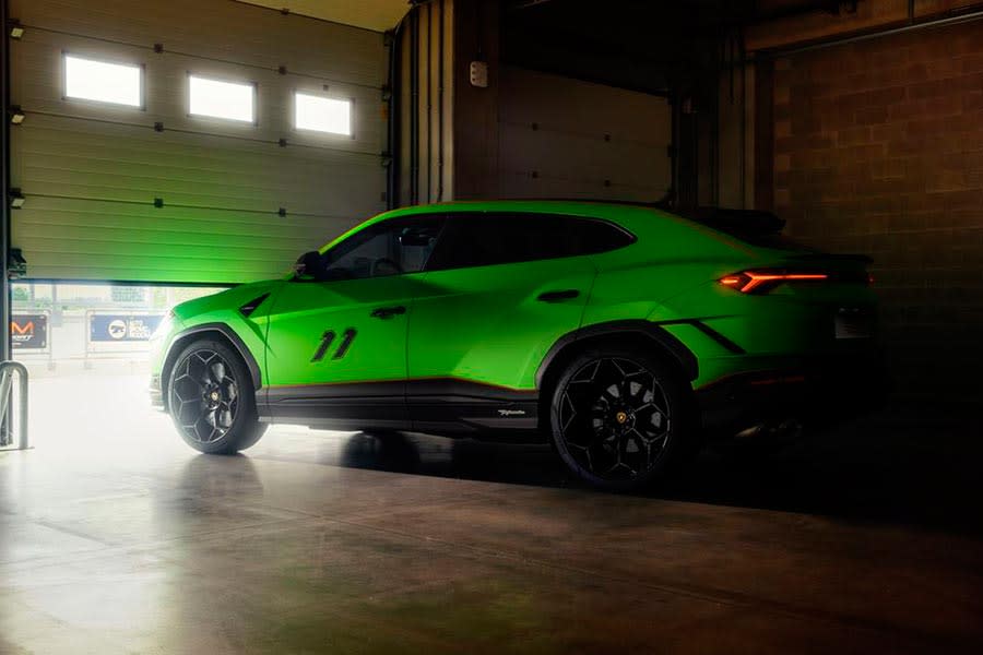 Lamborghini-Urus-Performante Essenza-SCV12-Limited-Edition-autoscout24 (27).jpg