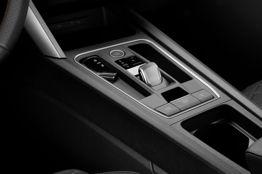 Seat-Leon-2020-1280-52.jpg
