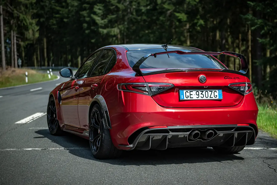 Alfa-Romeo-Giulia-GTAm-Rear Alfa-Romeo-Giulia-GTAm-Rear