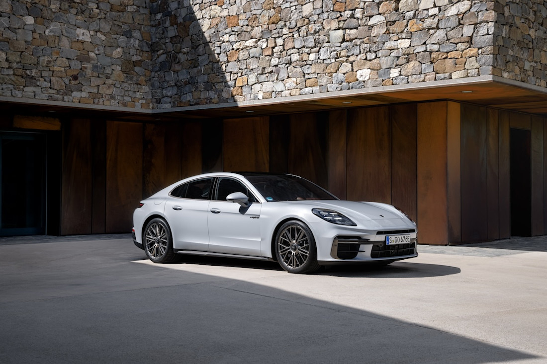 Nouveauté : La Porsche Panamera Turbo S E-Hybrid produit 782 ch (2024)