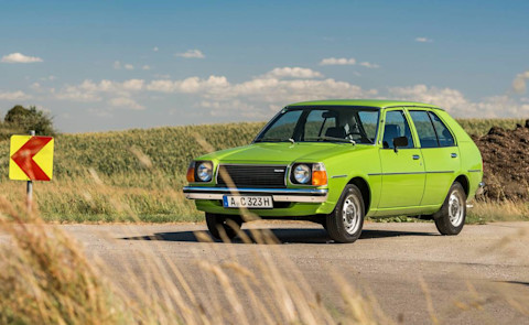 Mazda 323