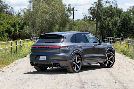 Editorial 2024 porsche cayenne 06 jw