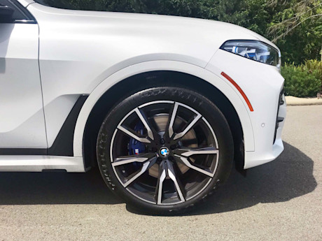 Editorial 2019 bmw x7 xdrive50i 12 gw