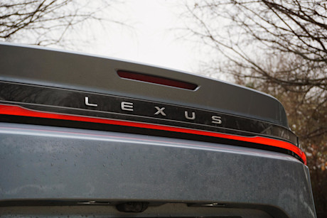 Editorial 2023 lexus rz 450e 14 di