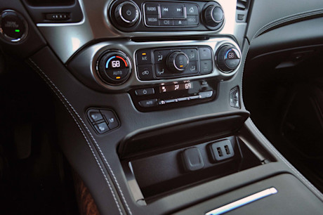 Editorial 2018 chevrolet suburban rst 17 mb