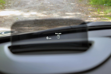 Editorial 2015 mini cooper s 5 door dh 18