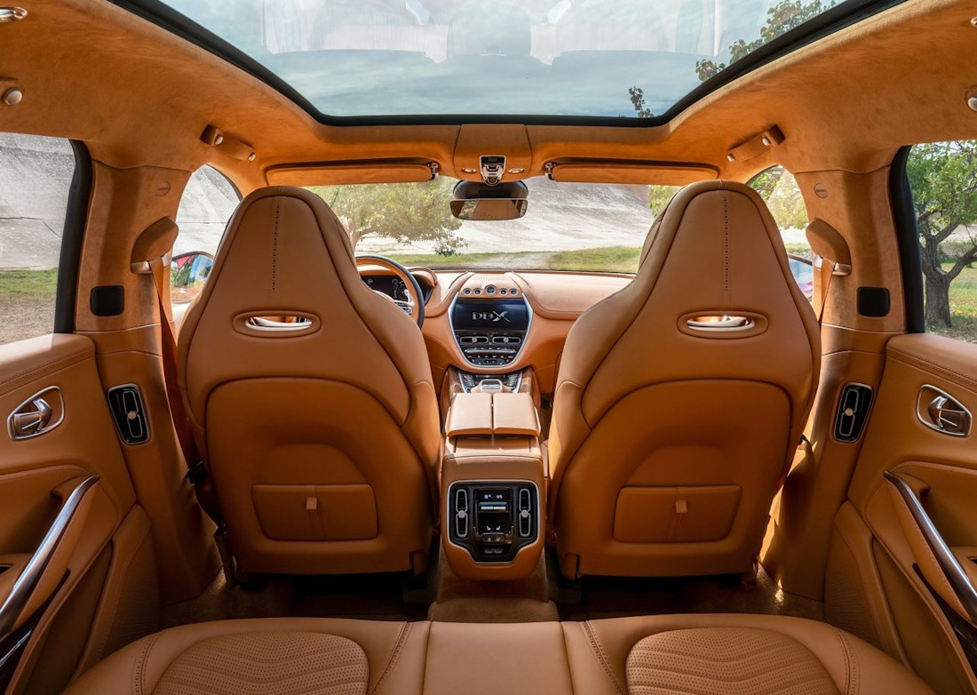 Aston_Martin-DBX-2021-1280-17.jpg