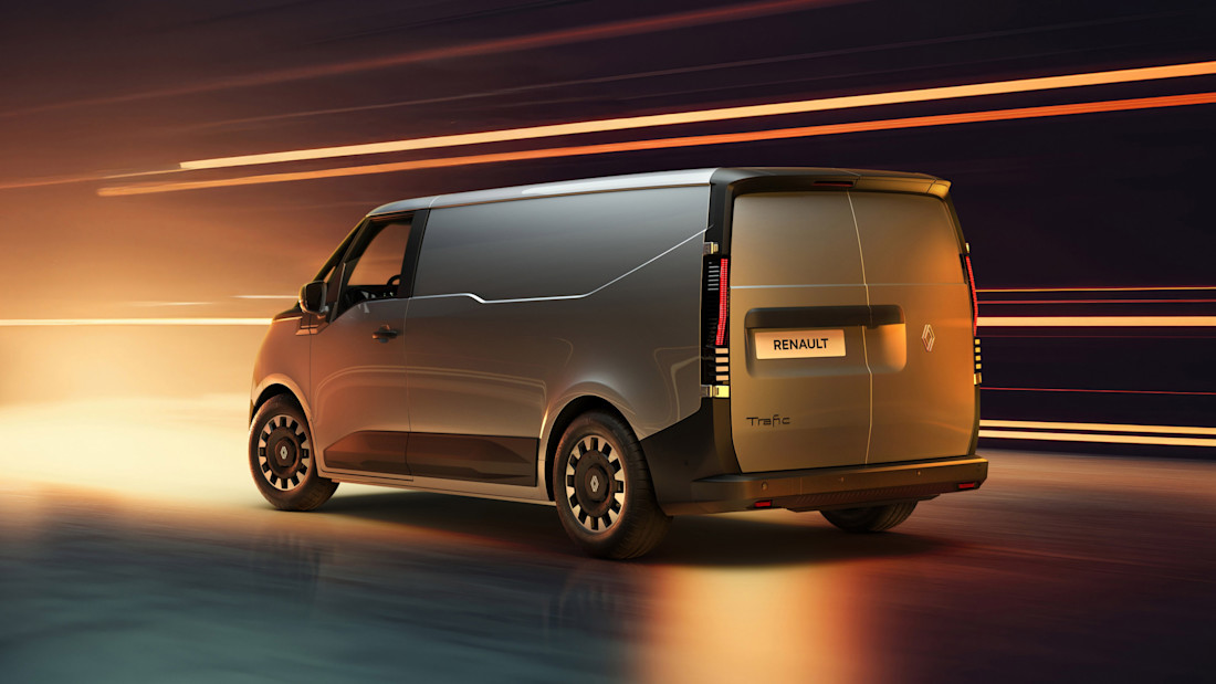 renault-bewijst-retrodesign-maakt-ook-bedrijfswagens-cool-2025-08.jpg
