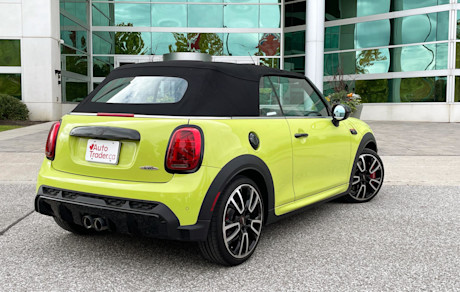 Editorial 2022 mini jcw convertible 05 ct