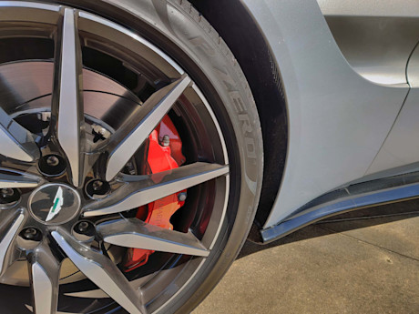 Editorial 2020 aston martin vantage 12 bh