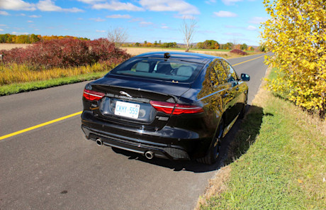 Editorial 2020 jaguar xe p300 r dynamic 06 pb